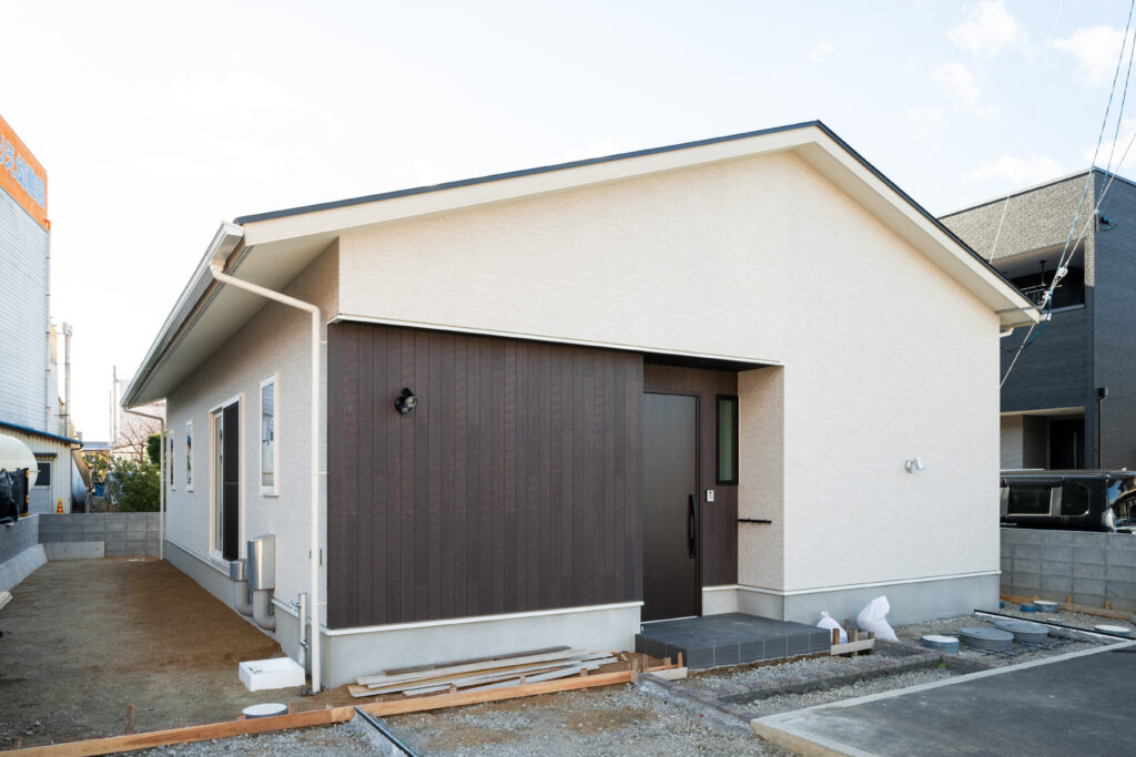 【松山市平屋】動線を工夫して開放感を演出した平屋