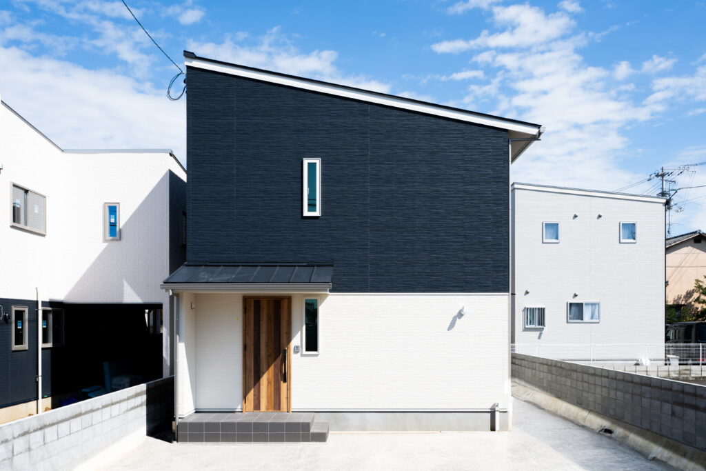 【松山市 注文住宅】自然光と開放感に包まれる家族がのびのび暮らせる家
