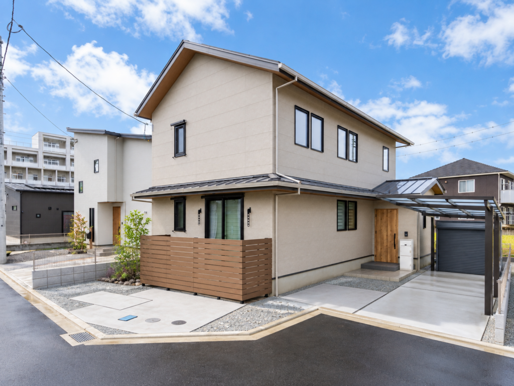 【松山市 注文住宅】吹き抜け大空間でもエアコン1台で快適？UA値0.39を叶えたパッシブ設計の秘密